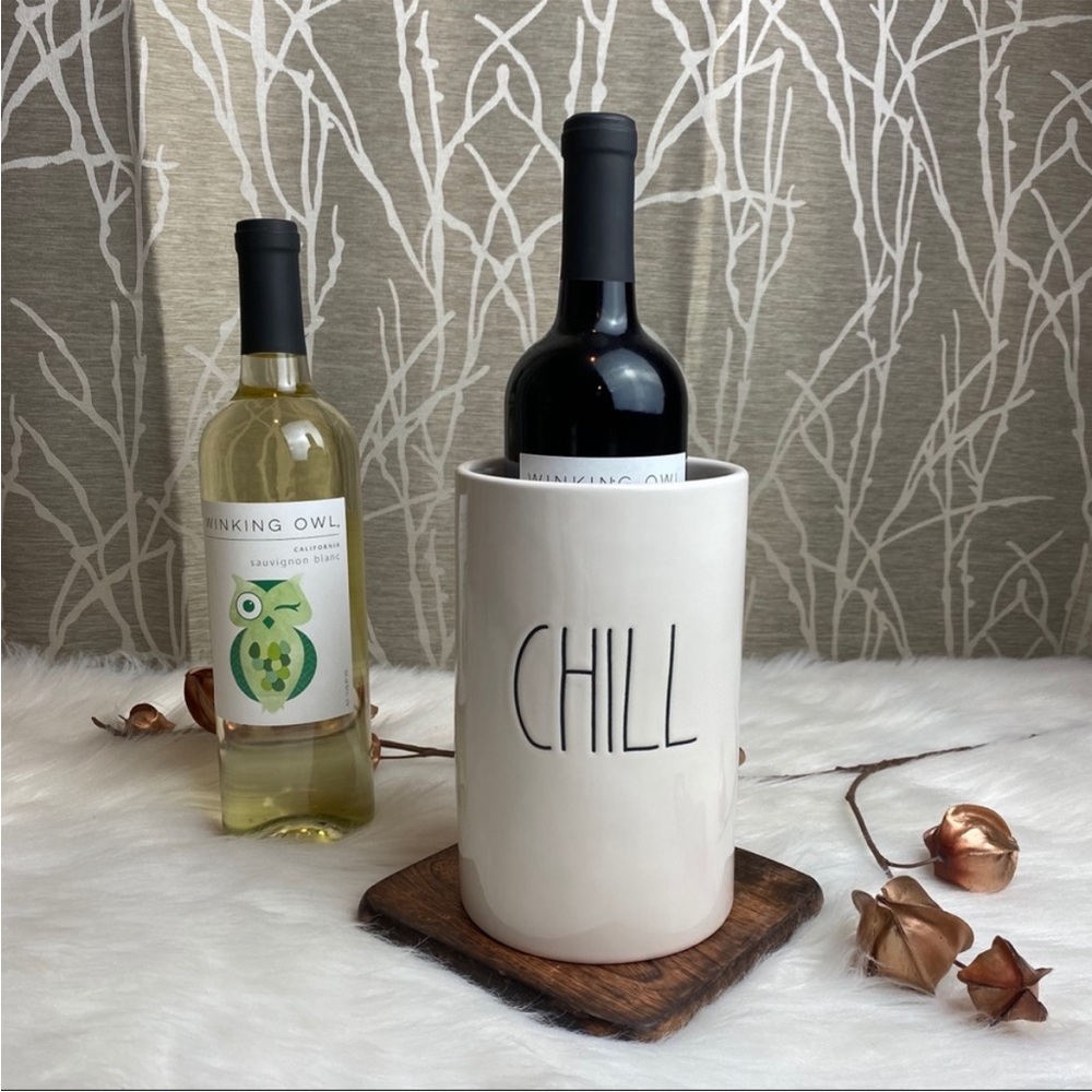 RAE DUNN “CHILL” Artisan Collection By Magneta Wine Bottle Chiller / Holder